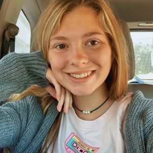 Meet your Posher, Leah